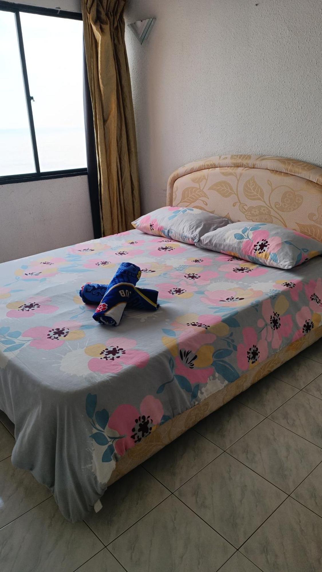 The Barn Private Home @ Sri Sayang Apartment باتو فيرينغي المظهر الخارجي الصورة